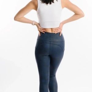 ZYIA Distressed Blue Ankle Cinch 7/8 24" Size 6-8 BNWOT Faux Leather Pockets